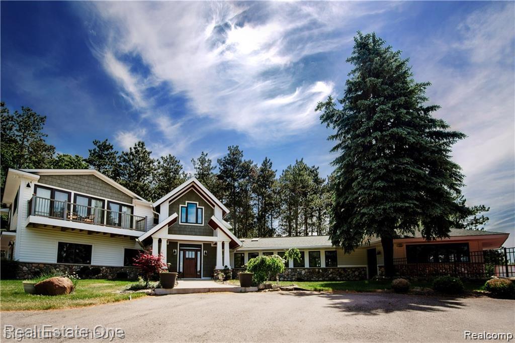 Home in Oceola Township, MI 48855 — photo 2
