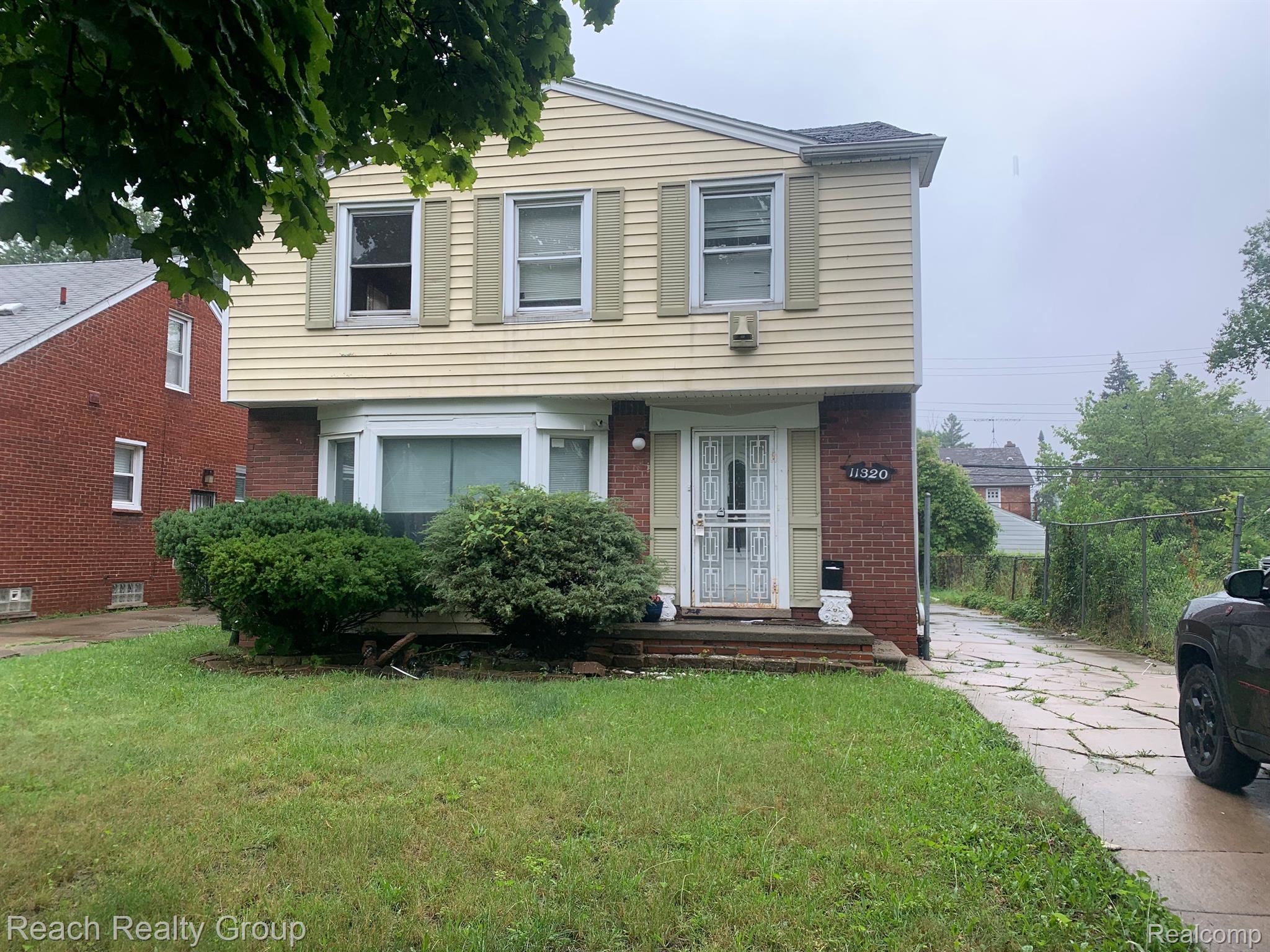 11320 Grandville Avenue — photo