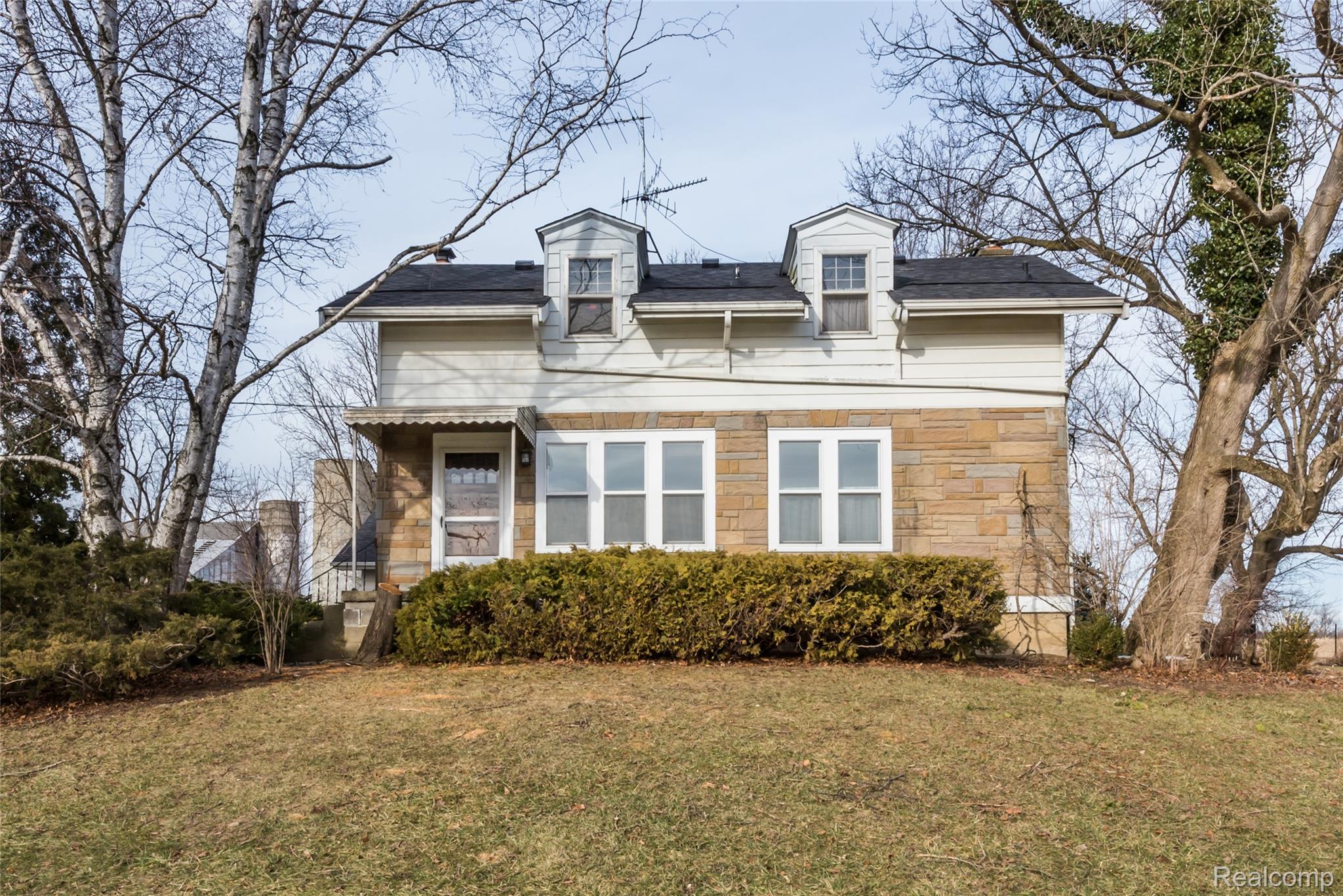 3920 W Ellsworth Road — photo