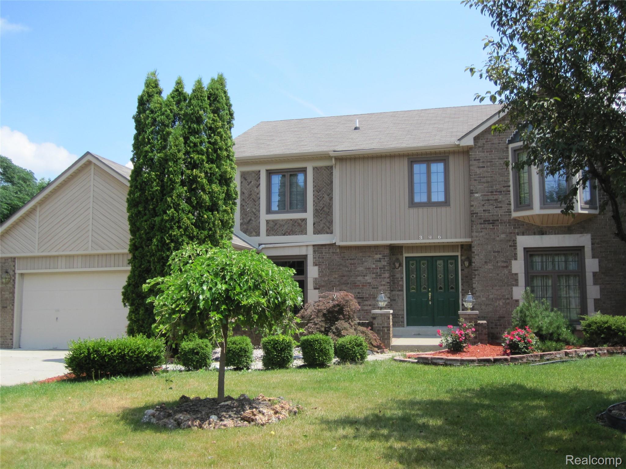 396 Shellbourne Drive, Rochester Hills, MI 48309