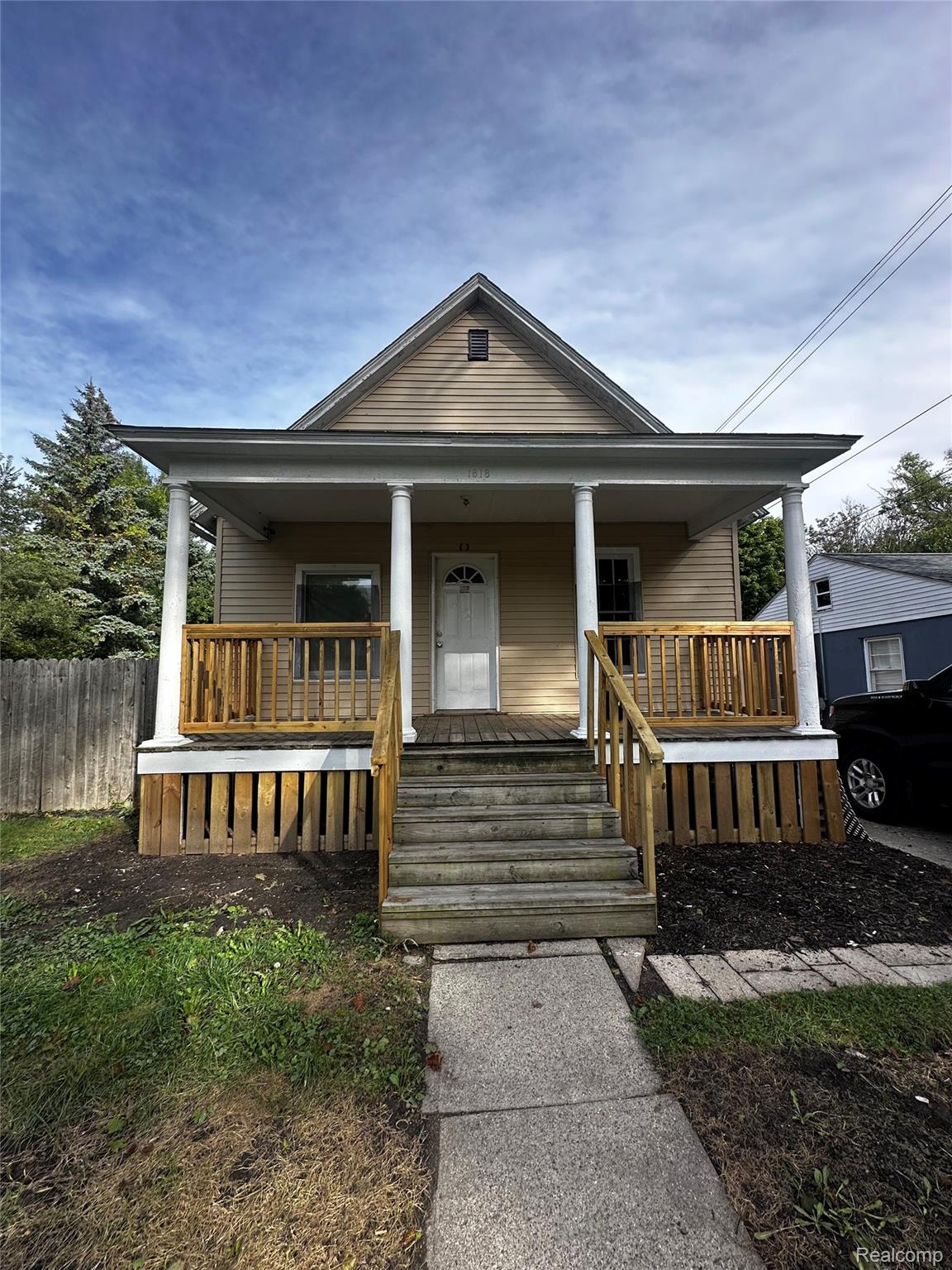 1818 N Woodbridge Street — photo