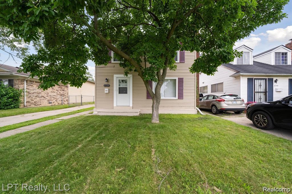 23709 W Chicago — photo