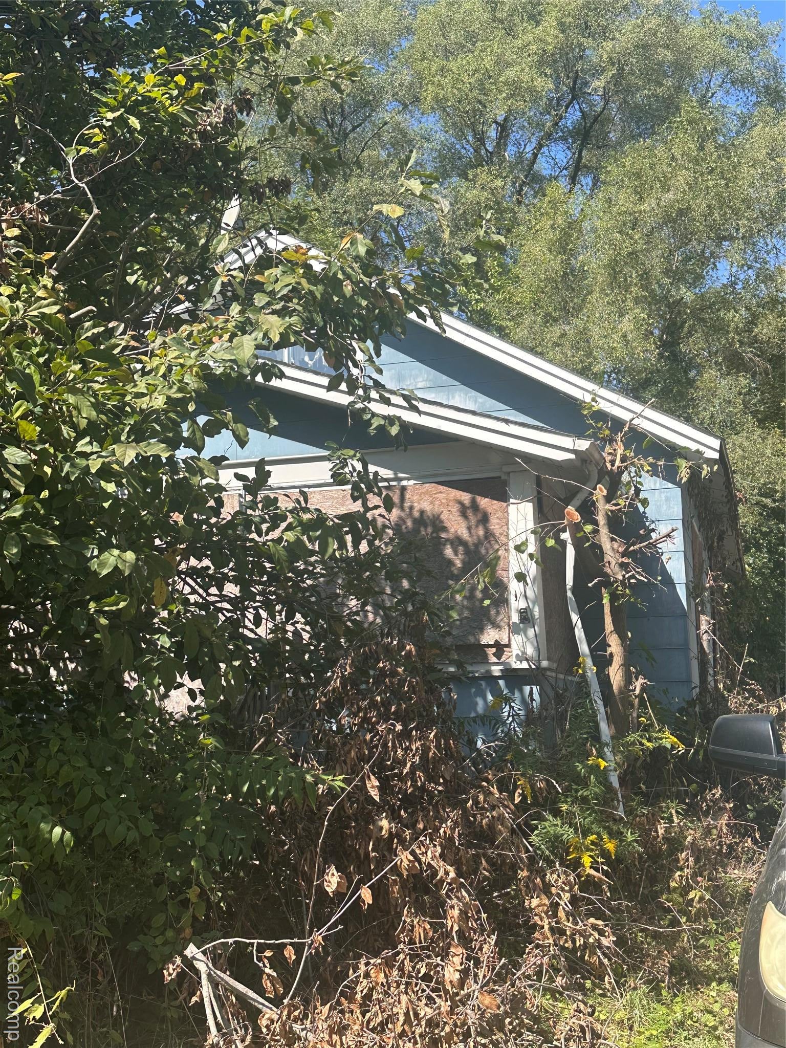 2618 Brown Street — photo