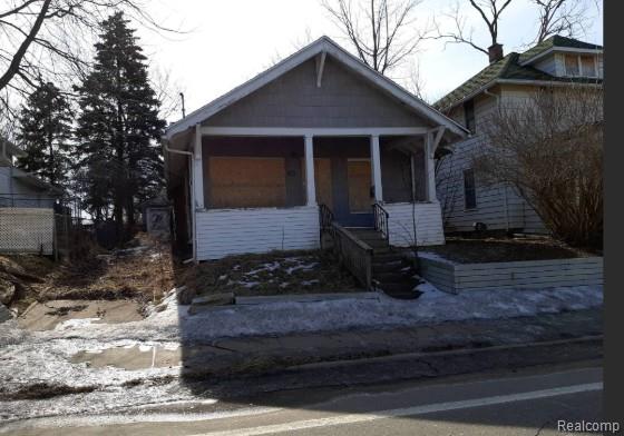 2509 Corunna Road — photo
