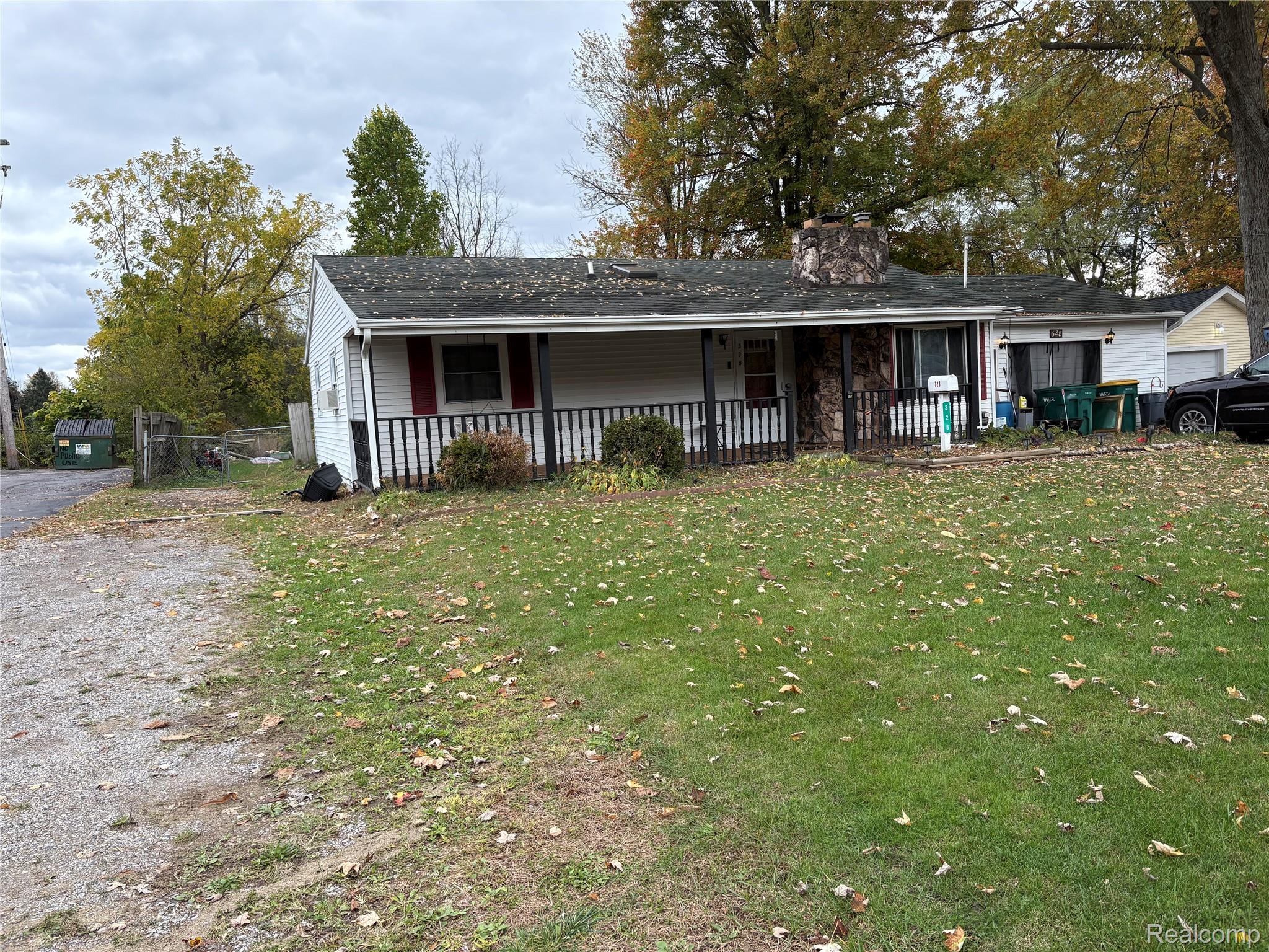 328 W Mt Morris Street — photo