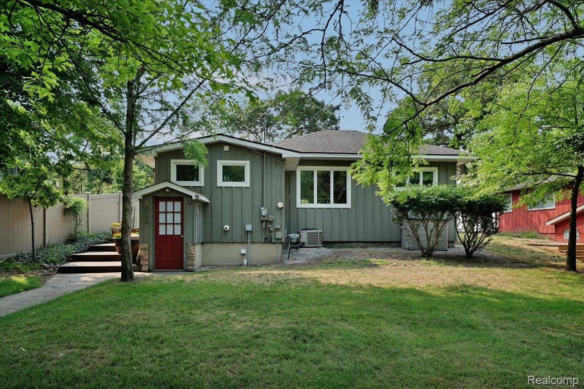 9515 Point Charities Avenue — photo