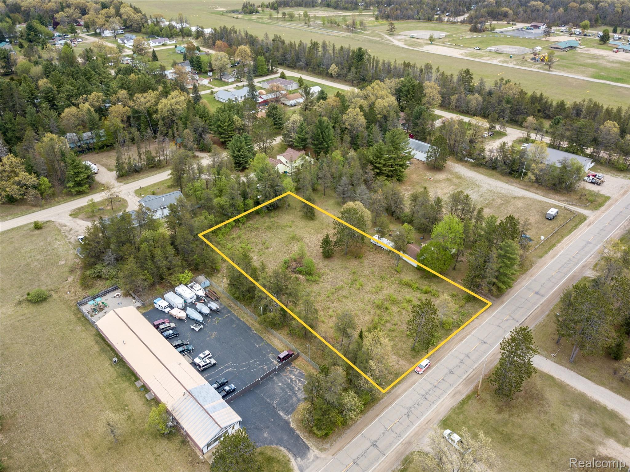 10153 E Airport Road — photo