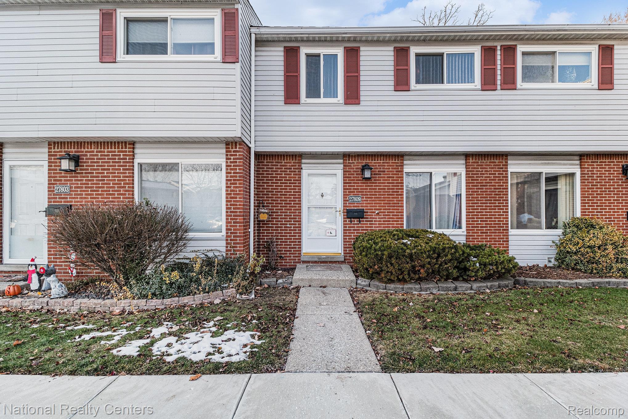 27809 Eastwick Sq. — photo