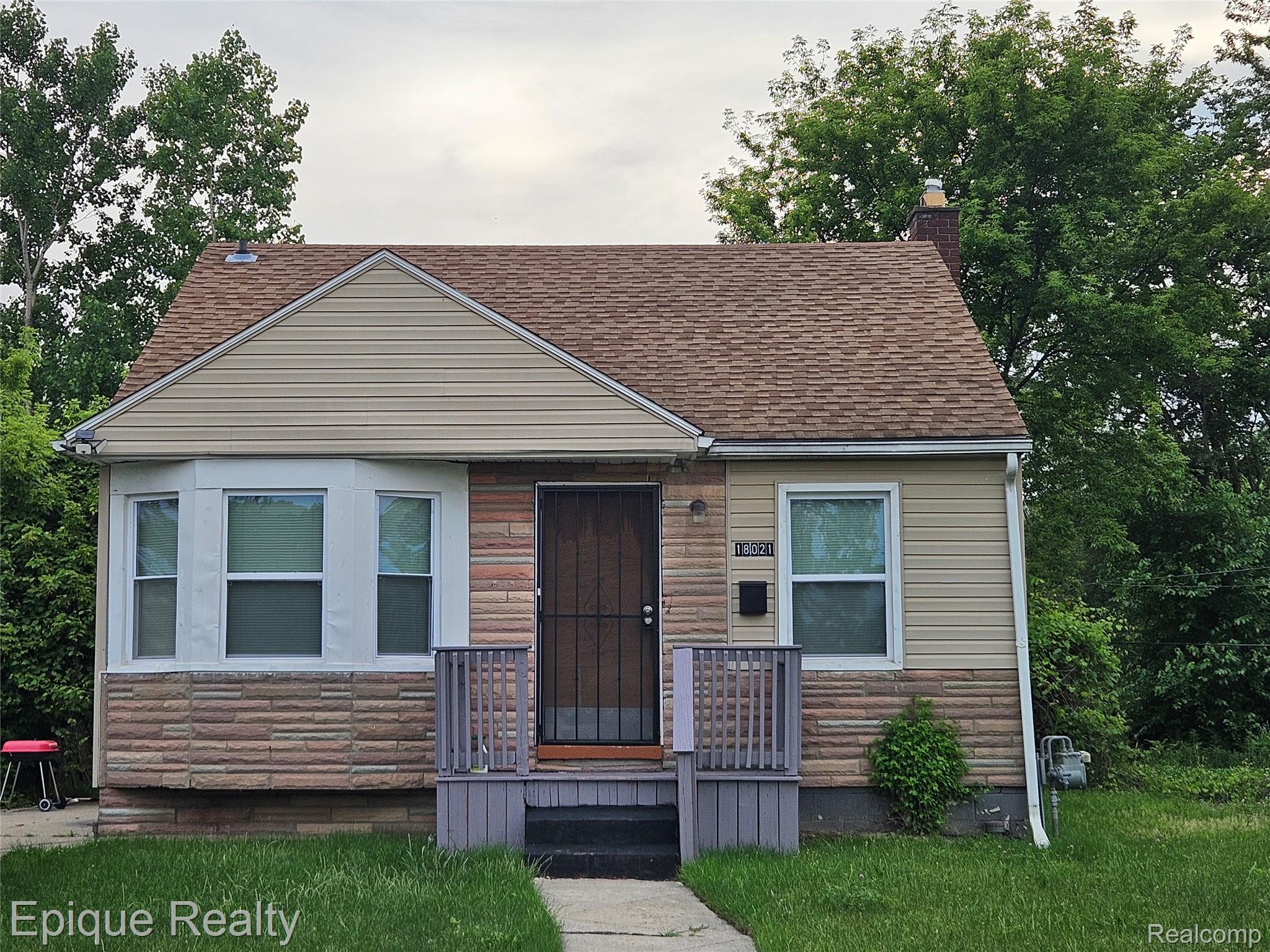 18021 Ferguson Street — photo