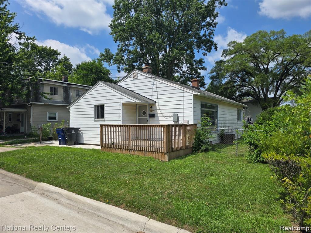 32004 Cheboygan Court — photo