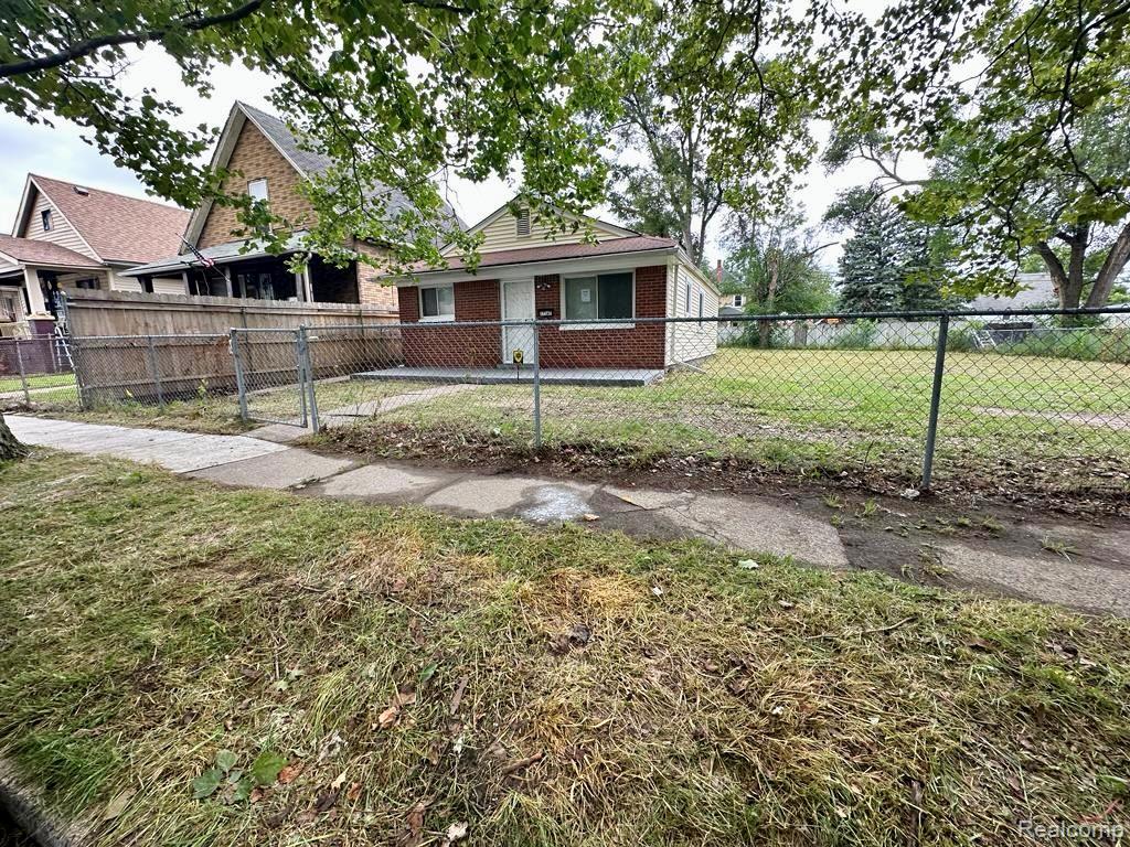 17167 Lumpkin Street — photo