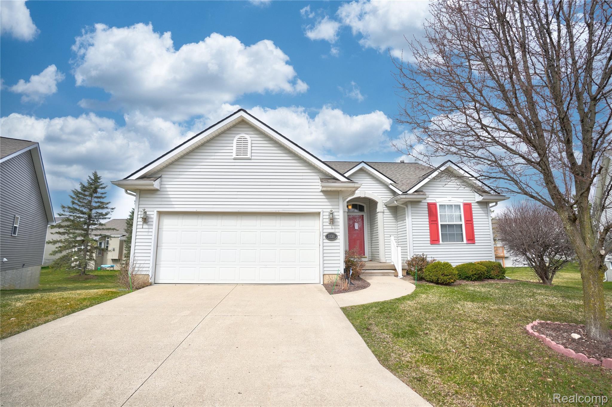 1130 Creekside Court — photo