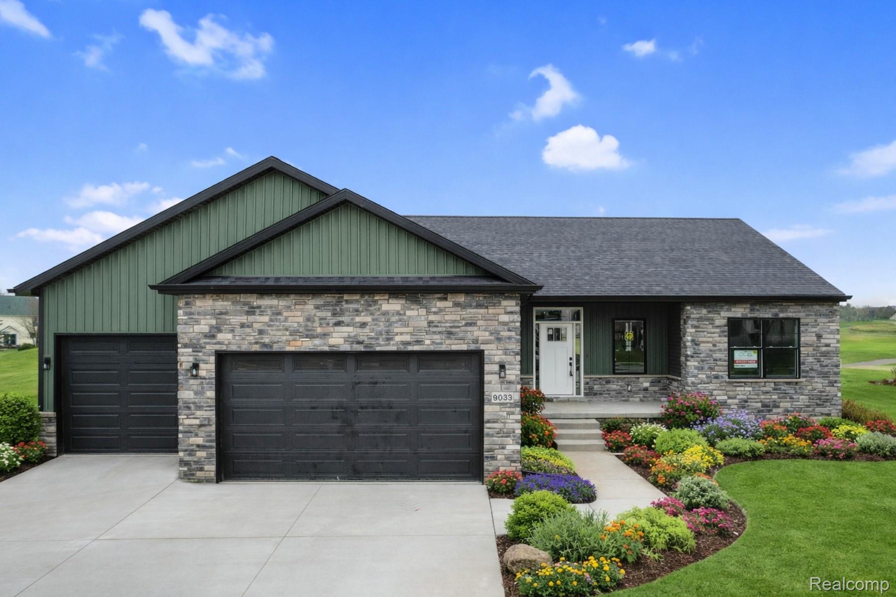 8451 Woodridge Drive — photo