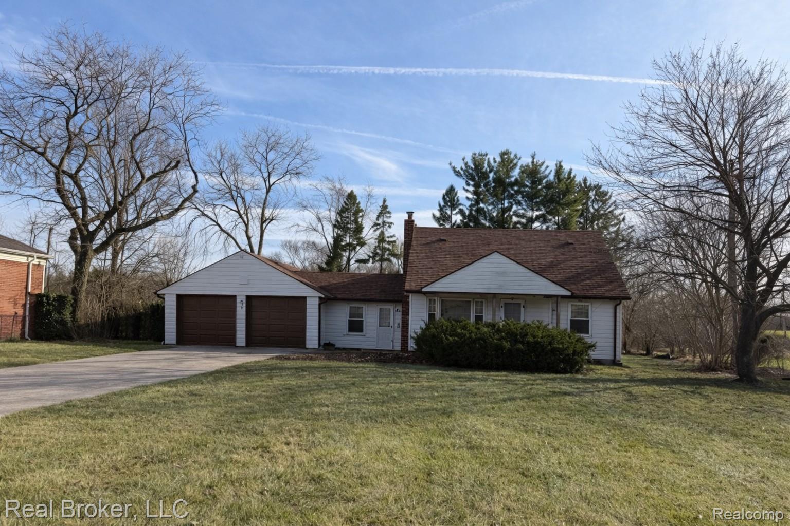 30221 Maplewood Street — photo