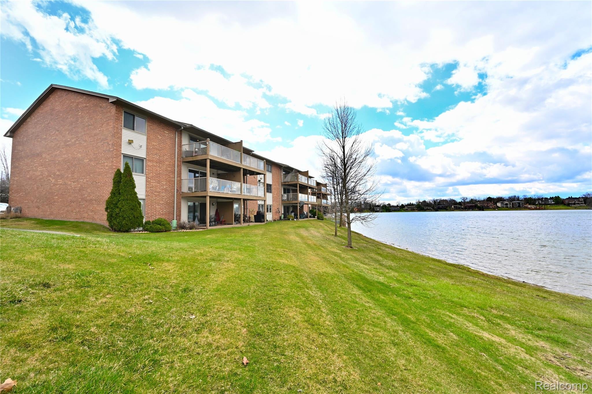 1966 Klingensmith Road 18C — photo