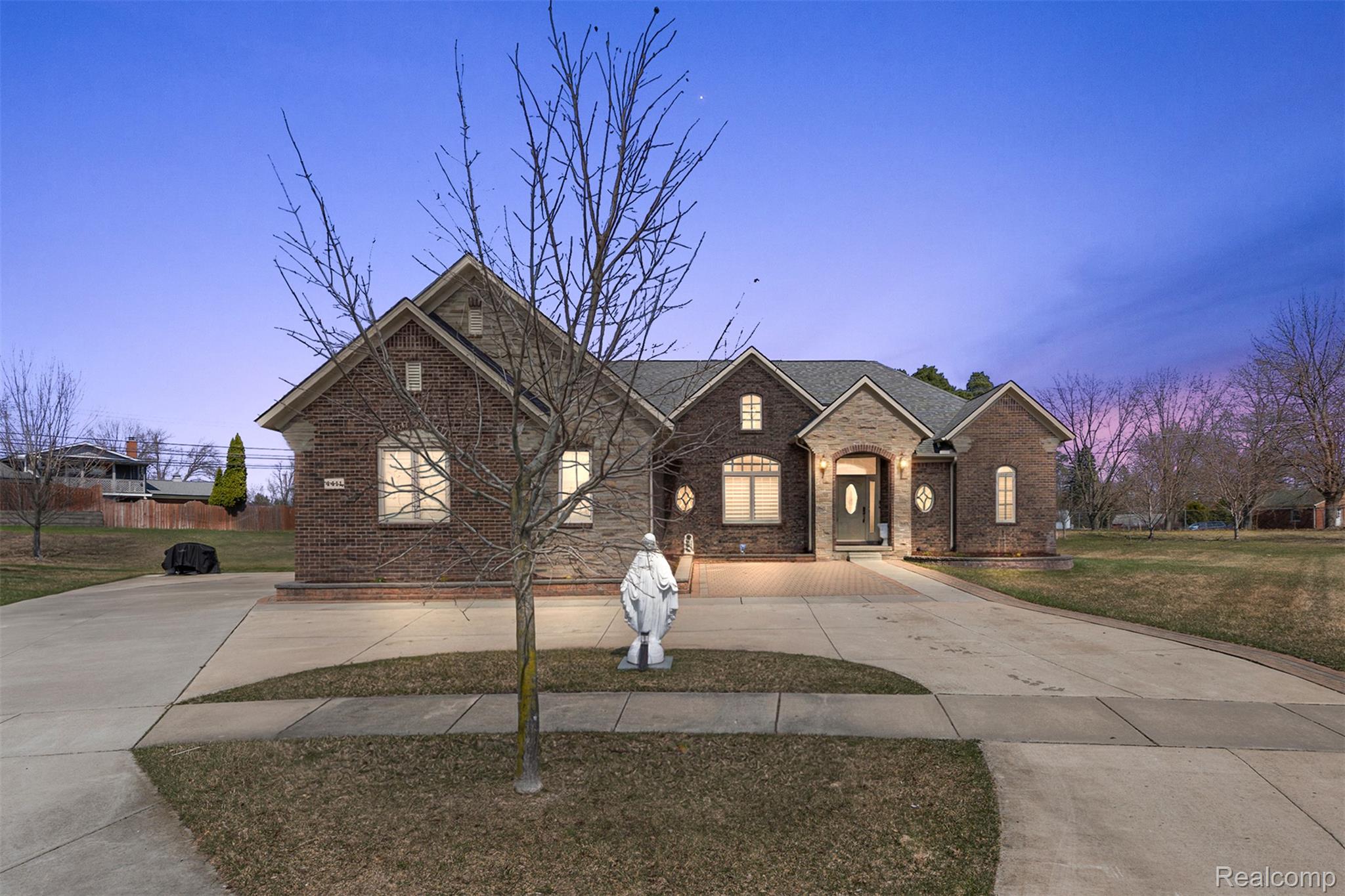 4411 Forster Lane — photo