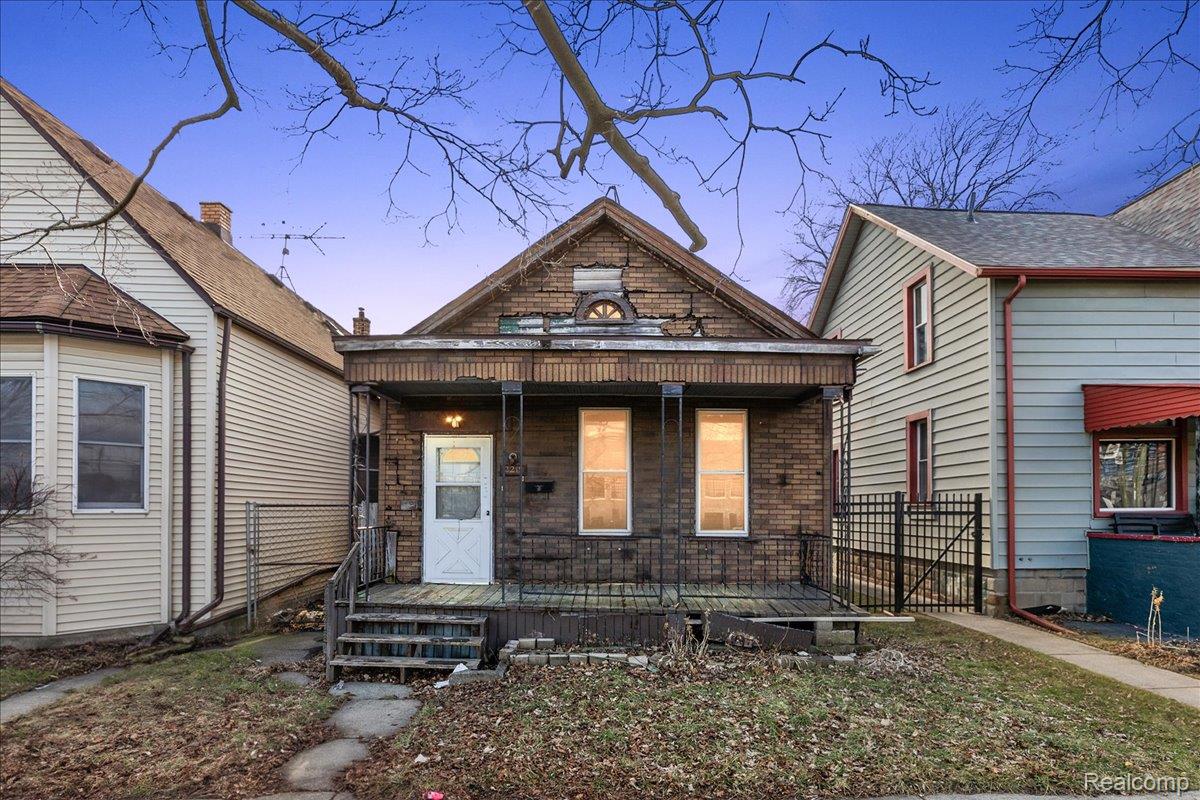 2219 Vermont Street — photo