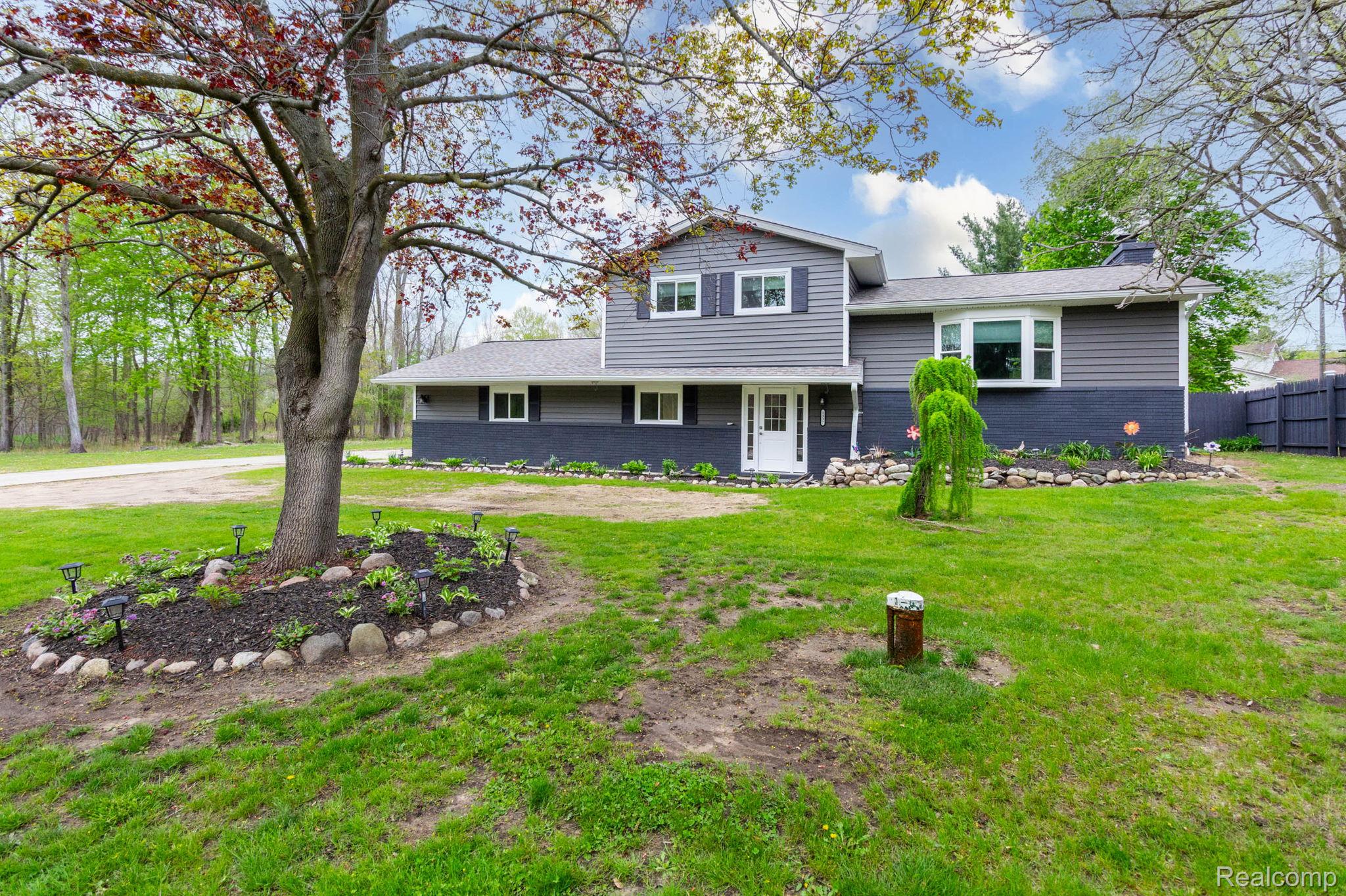1337 Haines Road — photo