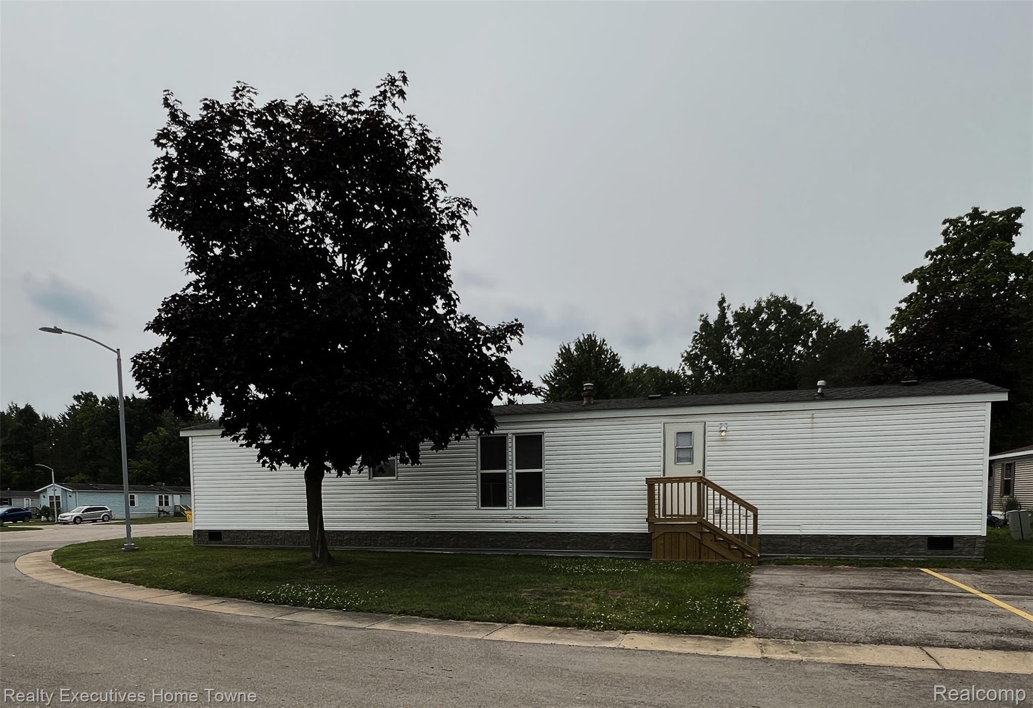 7130 Mapleview Circle 68 — photo