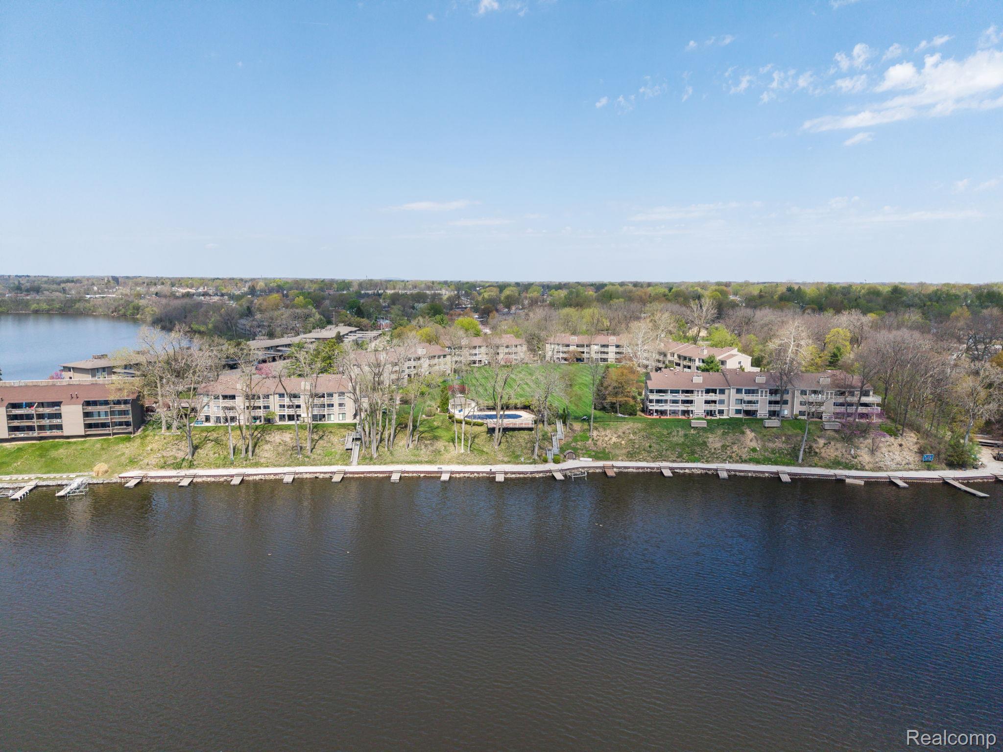 1680 Cliffs Landing 302E — photo