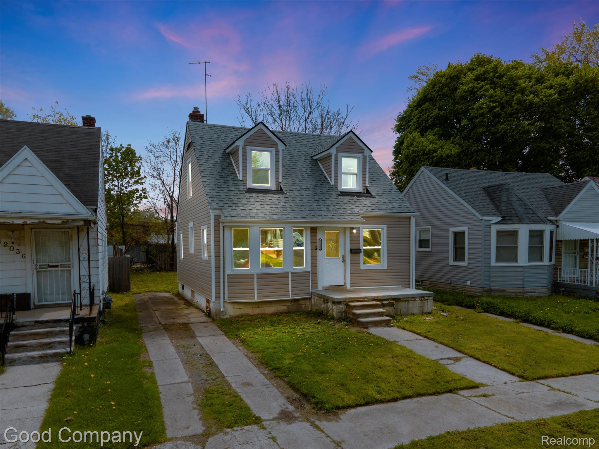 12030 Winthrop Street — photo