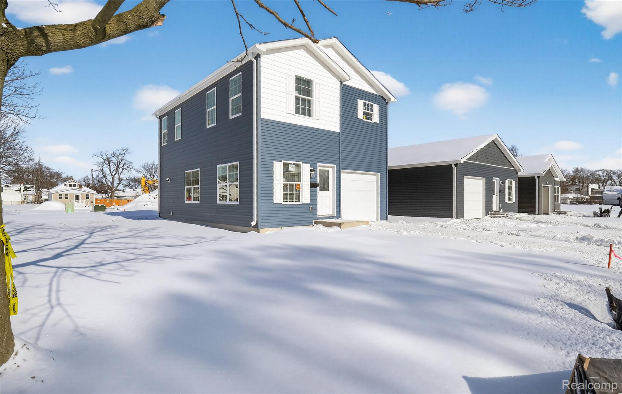 7567 Packard Avenue — photo