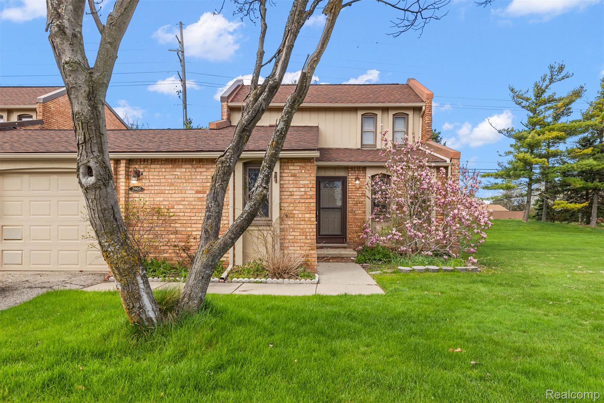2905 Moon Lake Drive — photo
