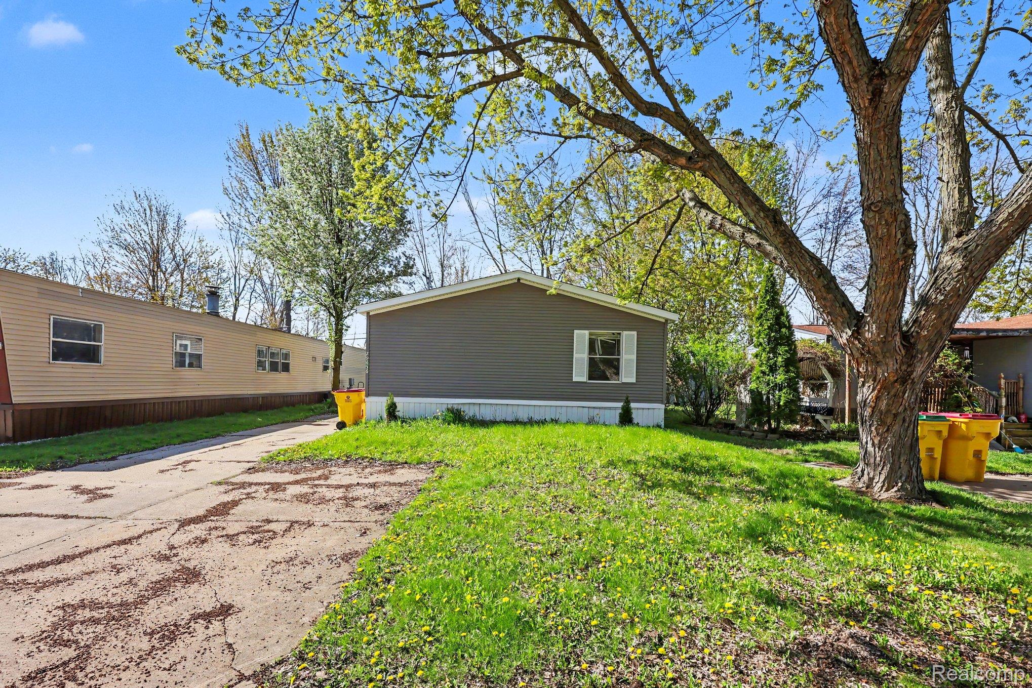 29656 Jamestown Dr — photo
