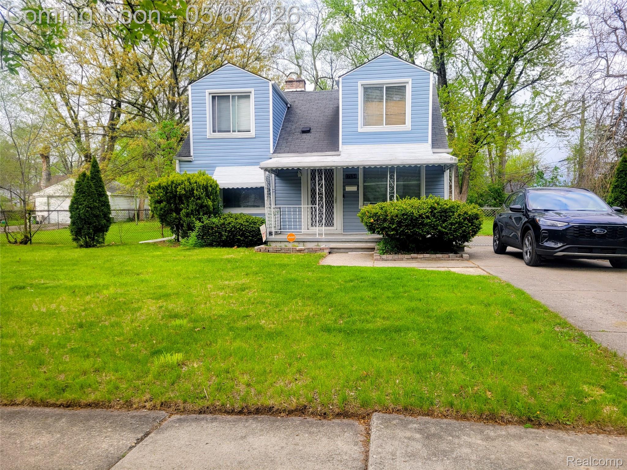 17134 Brady — photo