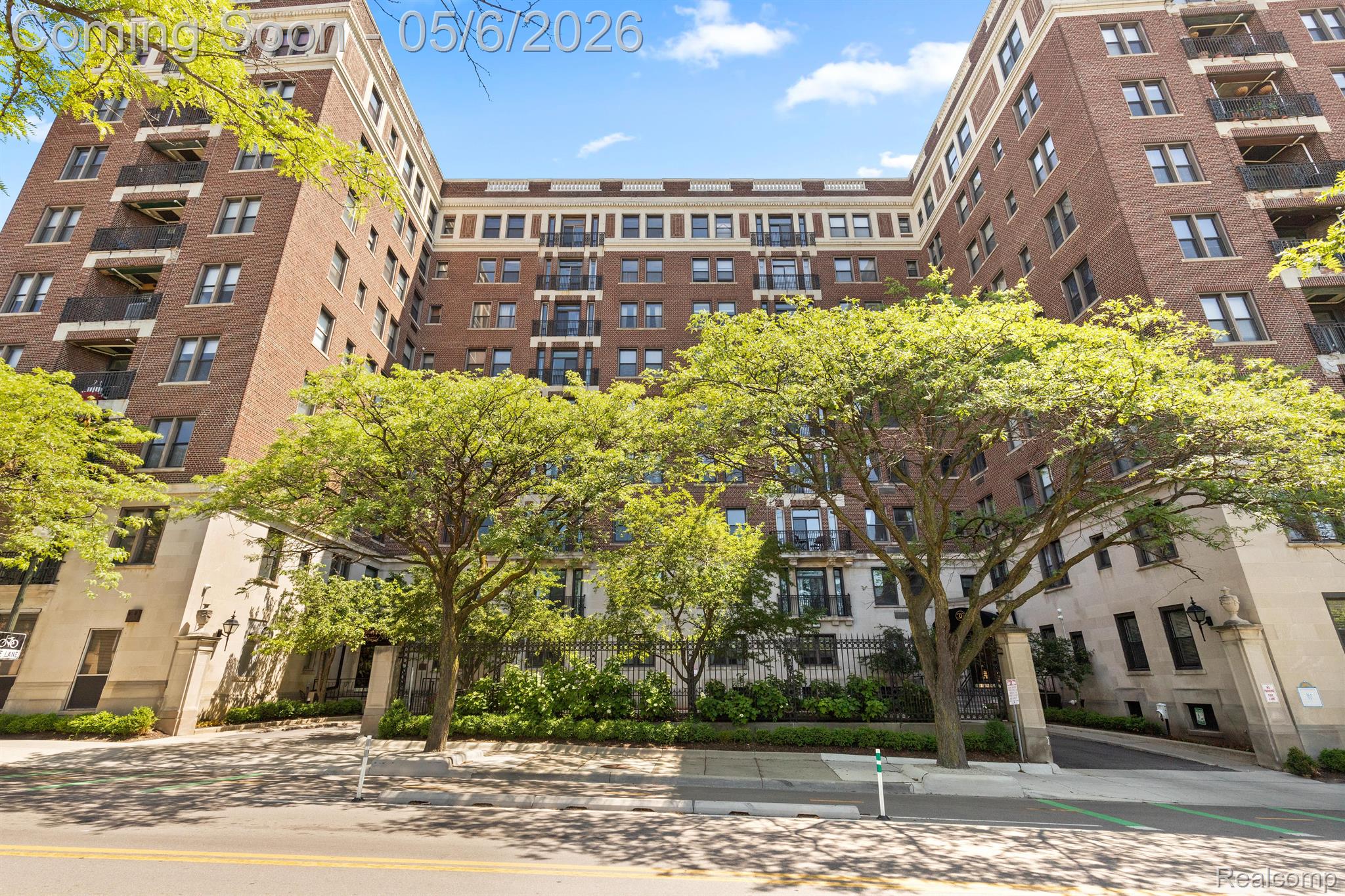 2900 E Jefferson Avenue a600 — photo