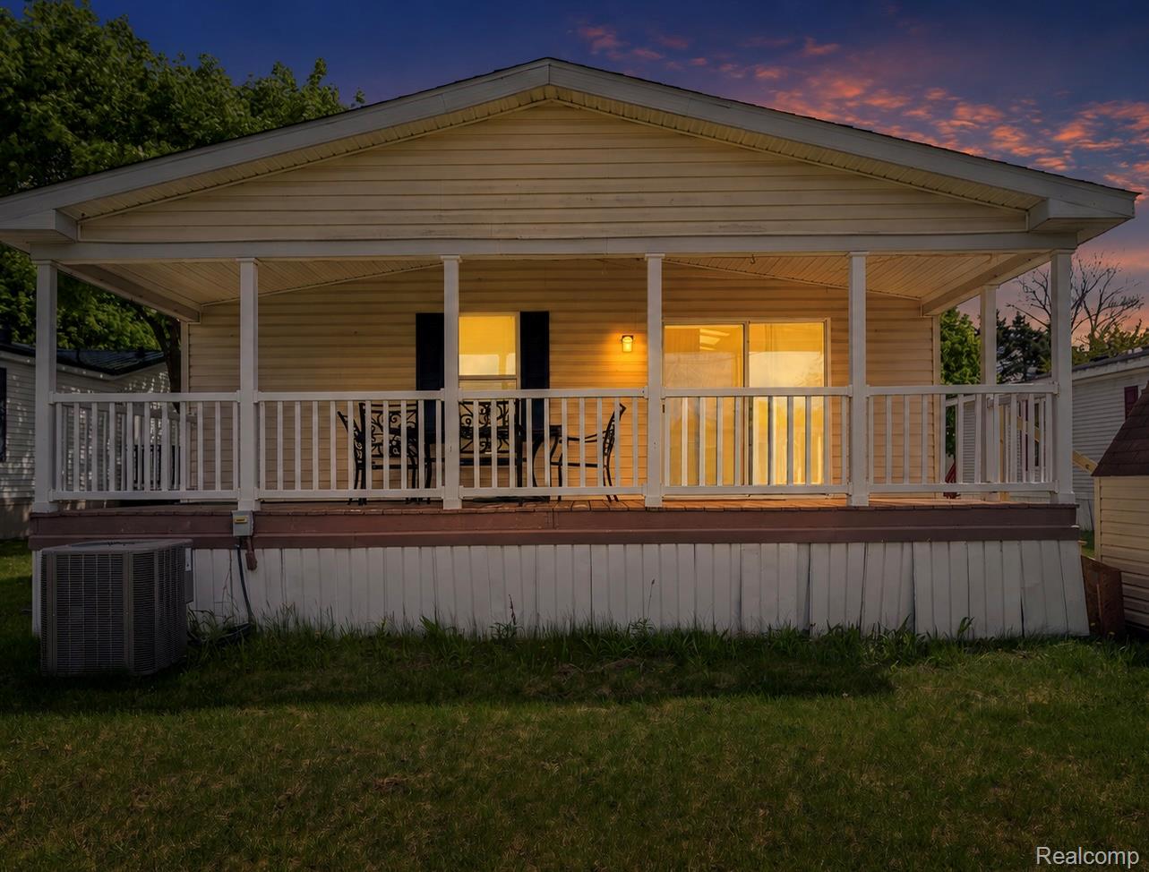 351 North Squirrel Rd 38 — photo