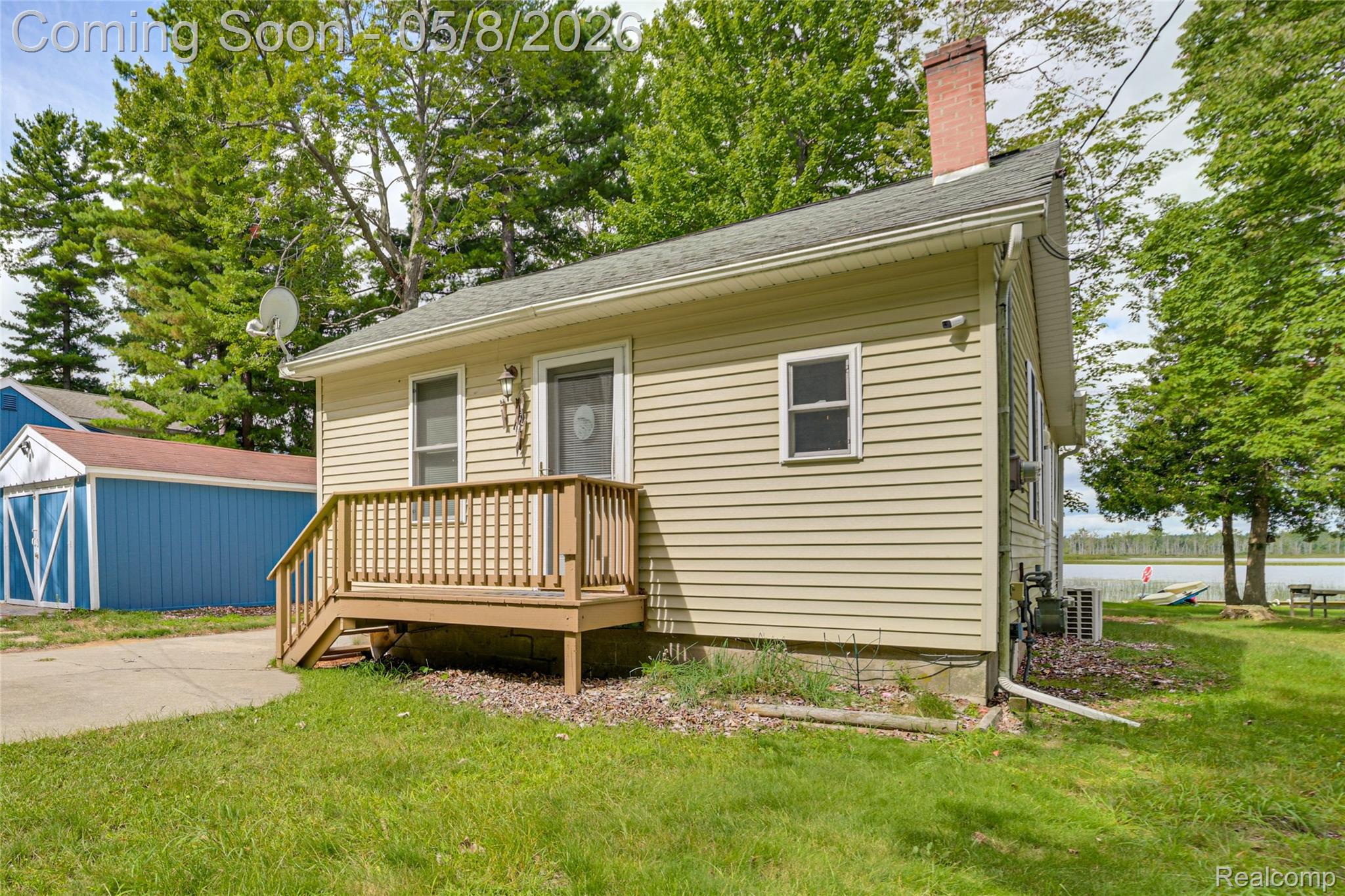 805 Rainbow Drive — photo
