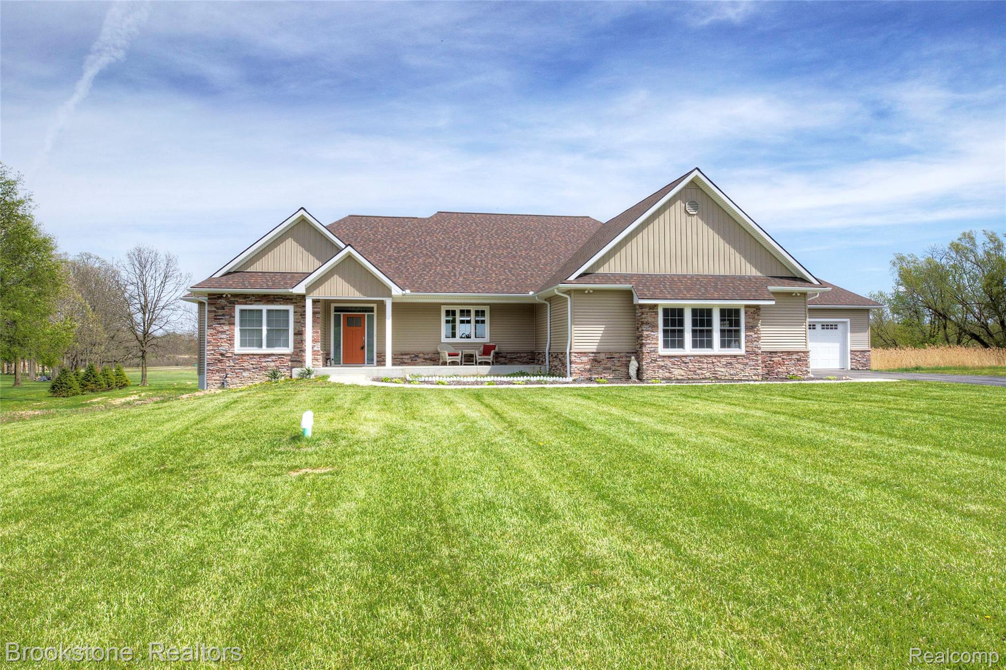 1266 Christine Drive — photo