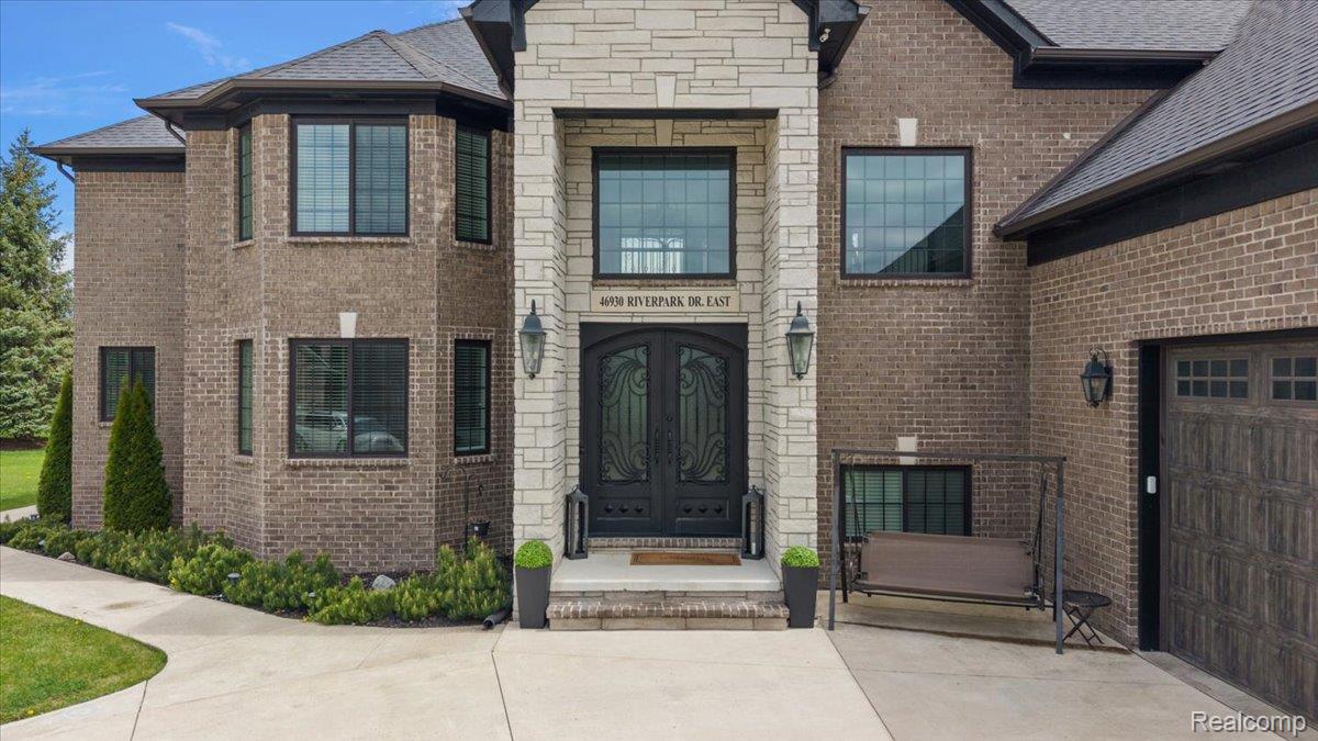 46930 Riverpark E, MacombTownship_Macomb, MI 48044 — photo 3