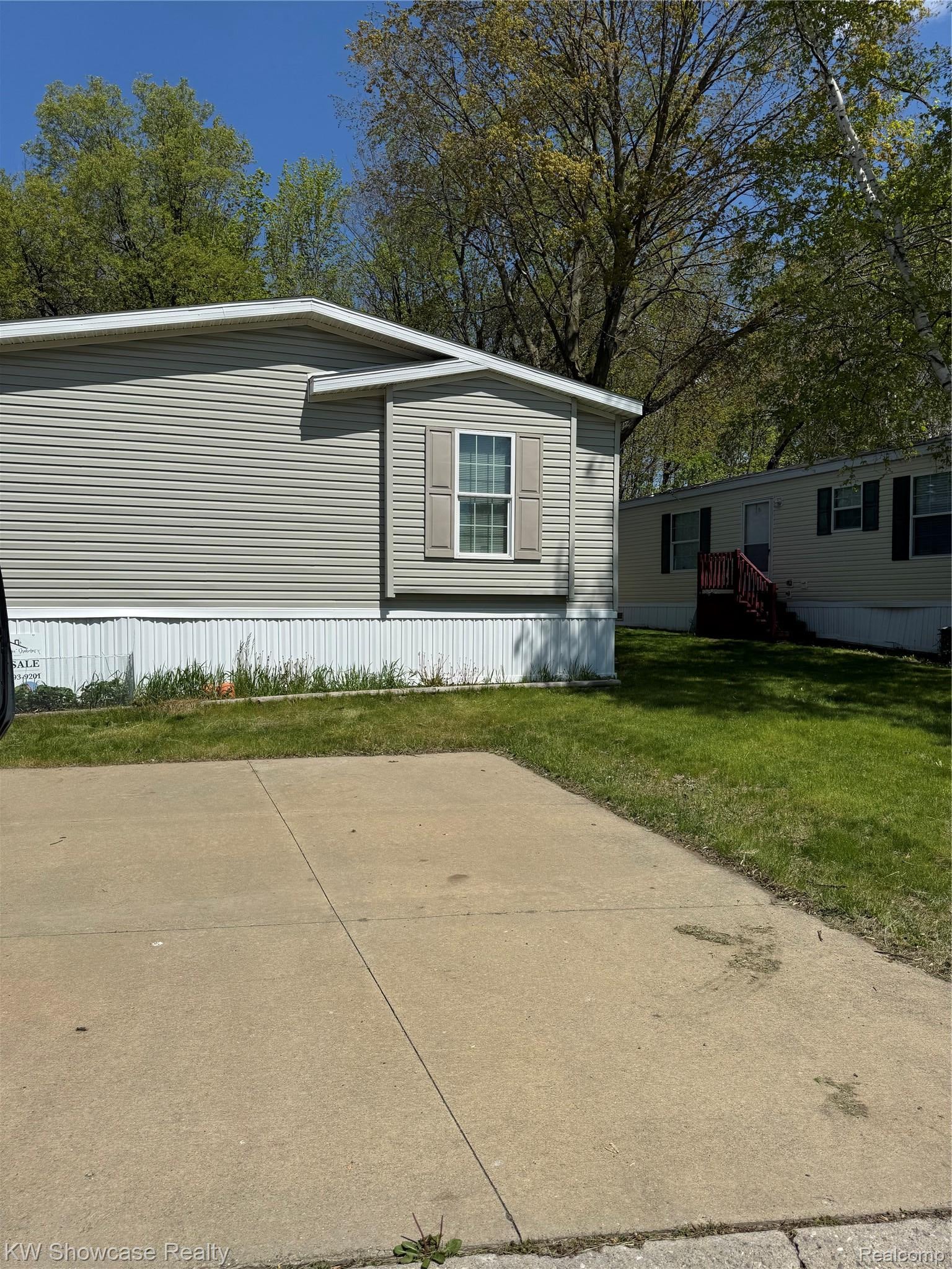 1414 Nardeer St. — photo