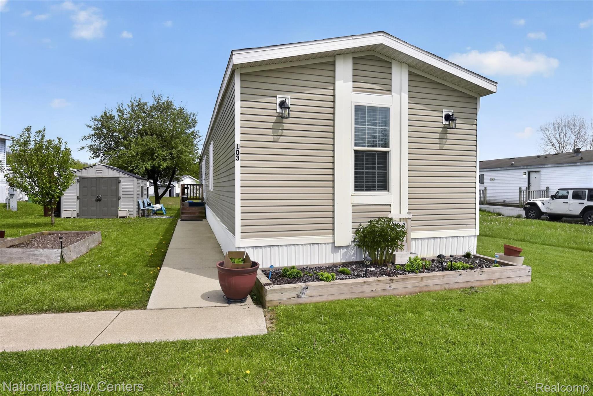 2735 S Wagner Road 103 — photo