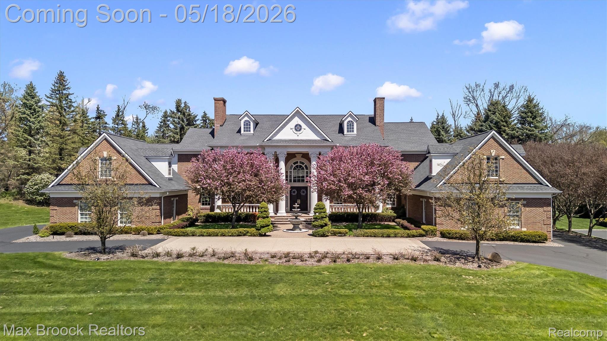 528 Barrington Court — photo