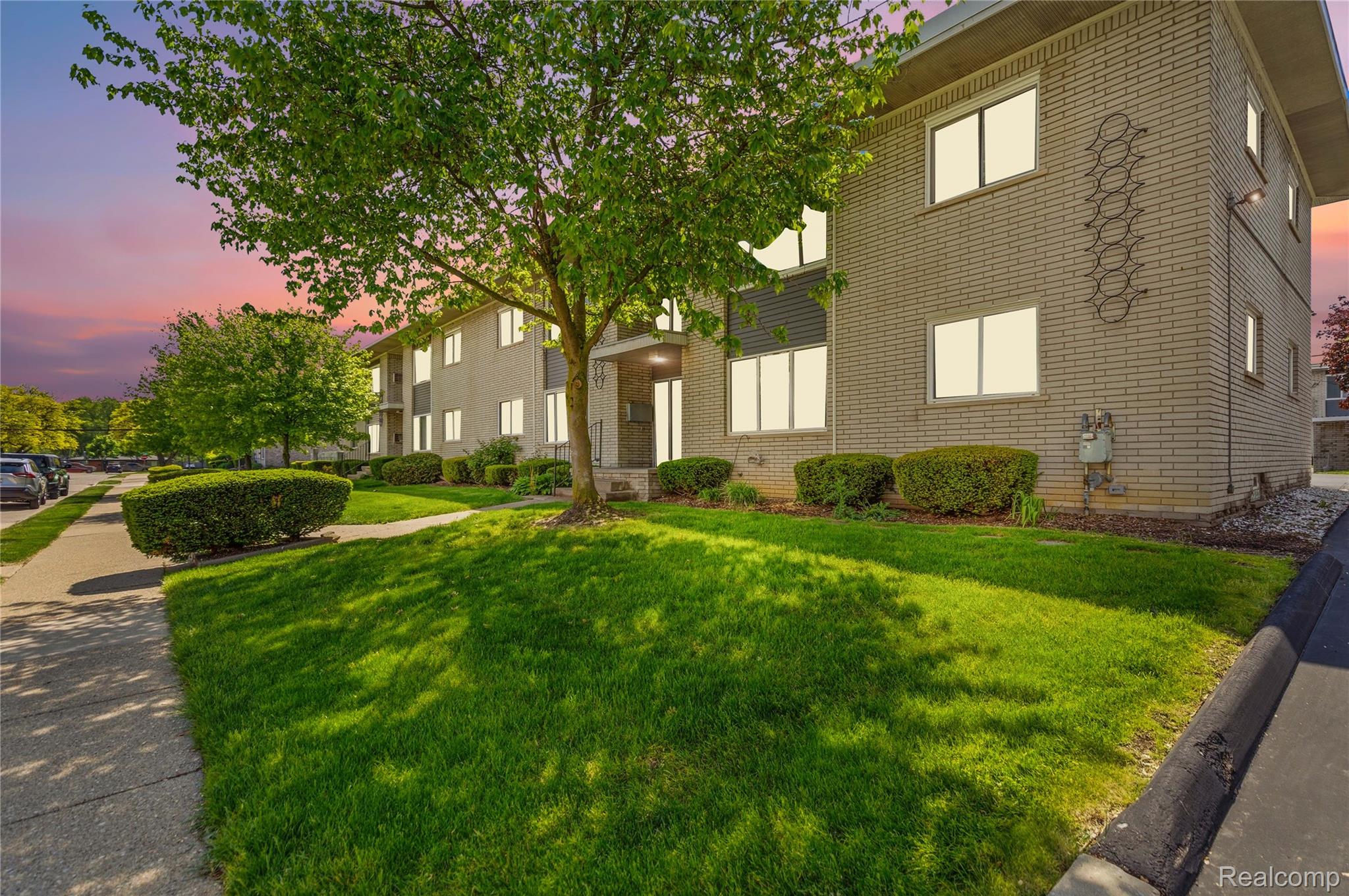 4839 Mansfield Avenue Unit G7 — photo