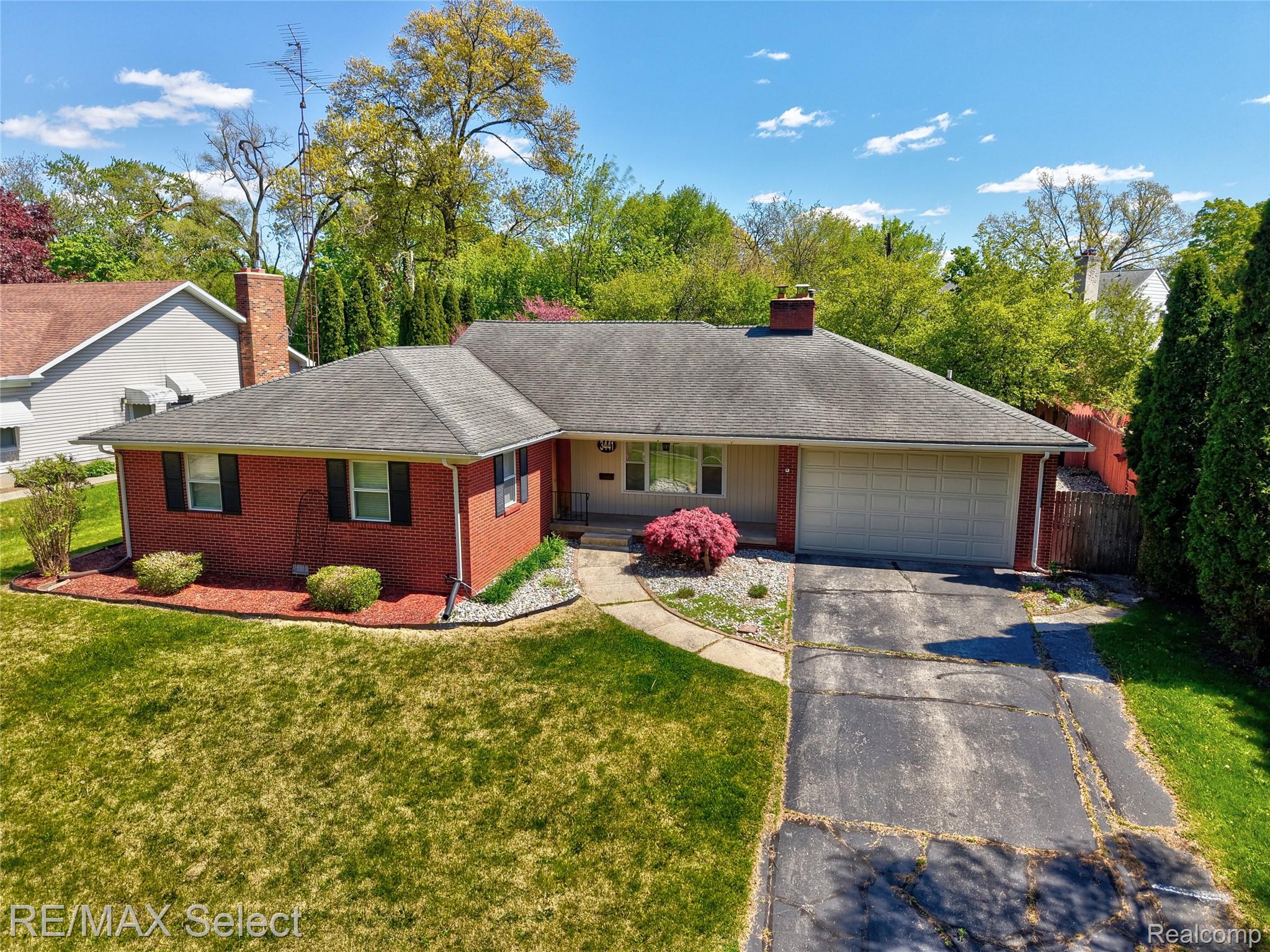 3441 Hawthorne Drive — photo