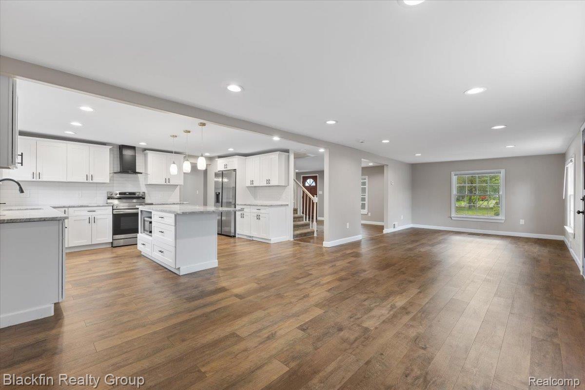 1415 John R Road, Rochester Hills, MI 48307 — photo 3