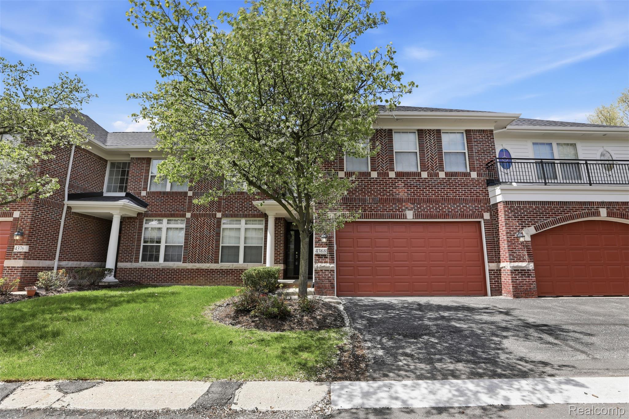 4368 Gateway Circle — photo