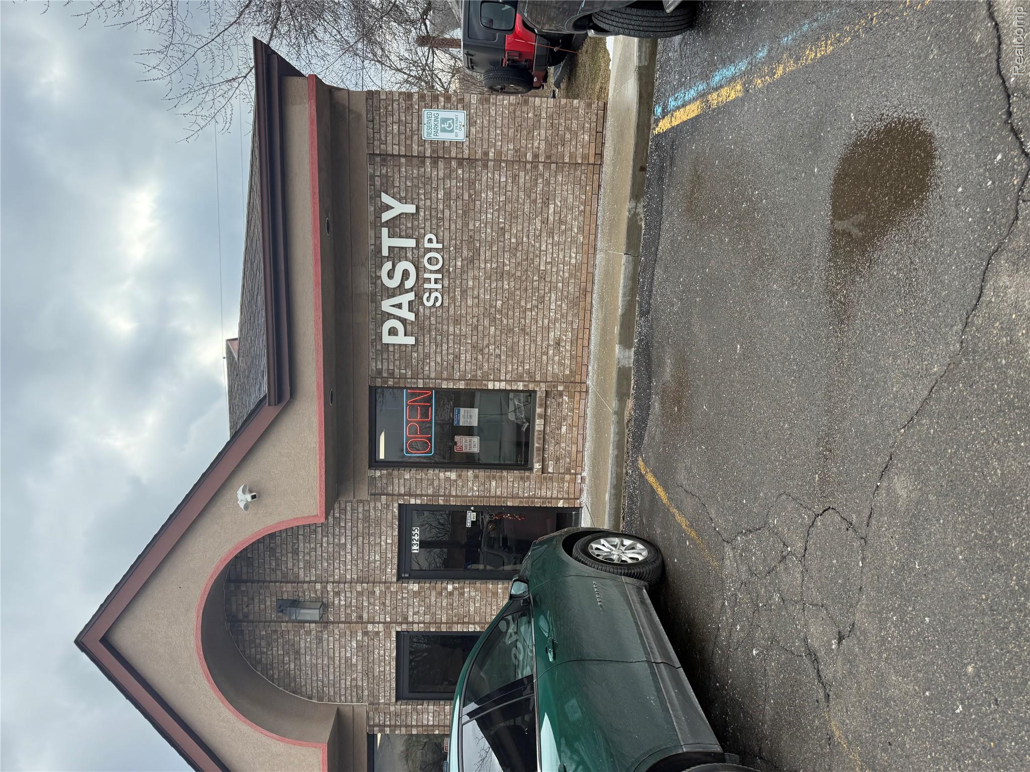 13255 Northline Road — photo