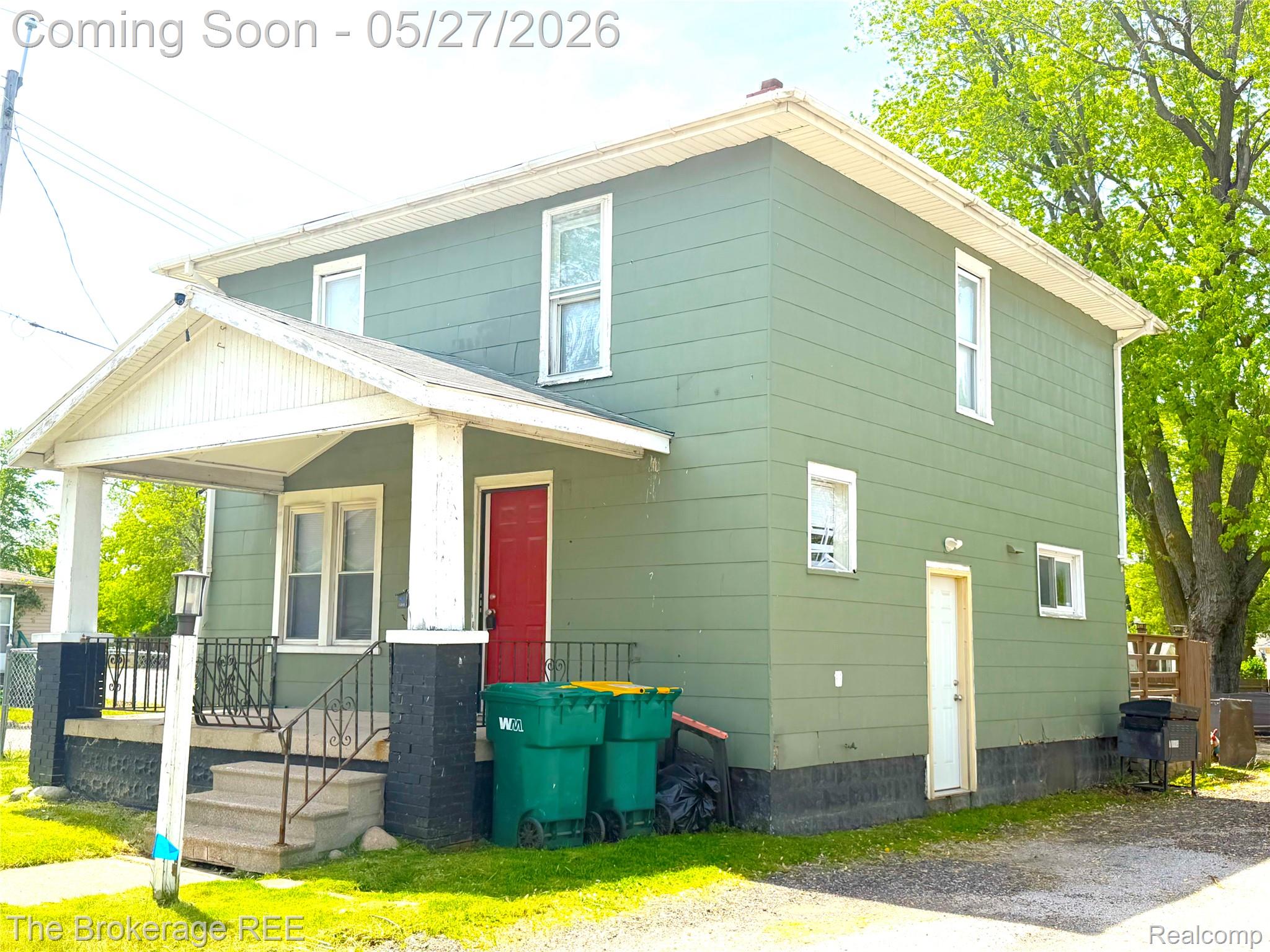 11205 N Saginaw Street — photo