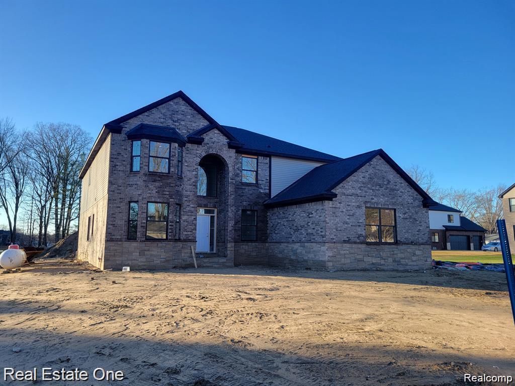 33 Paragon Drive — photo