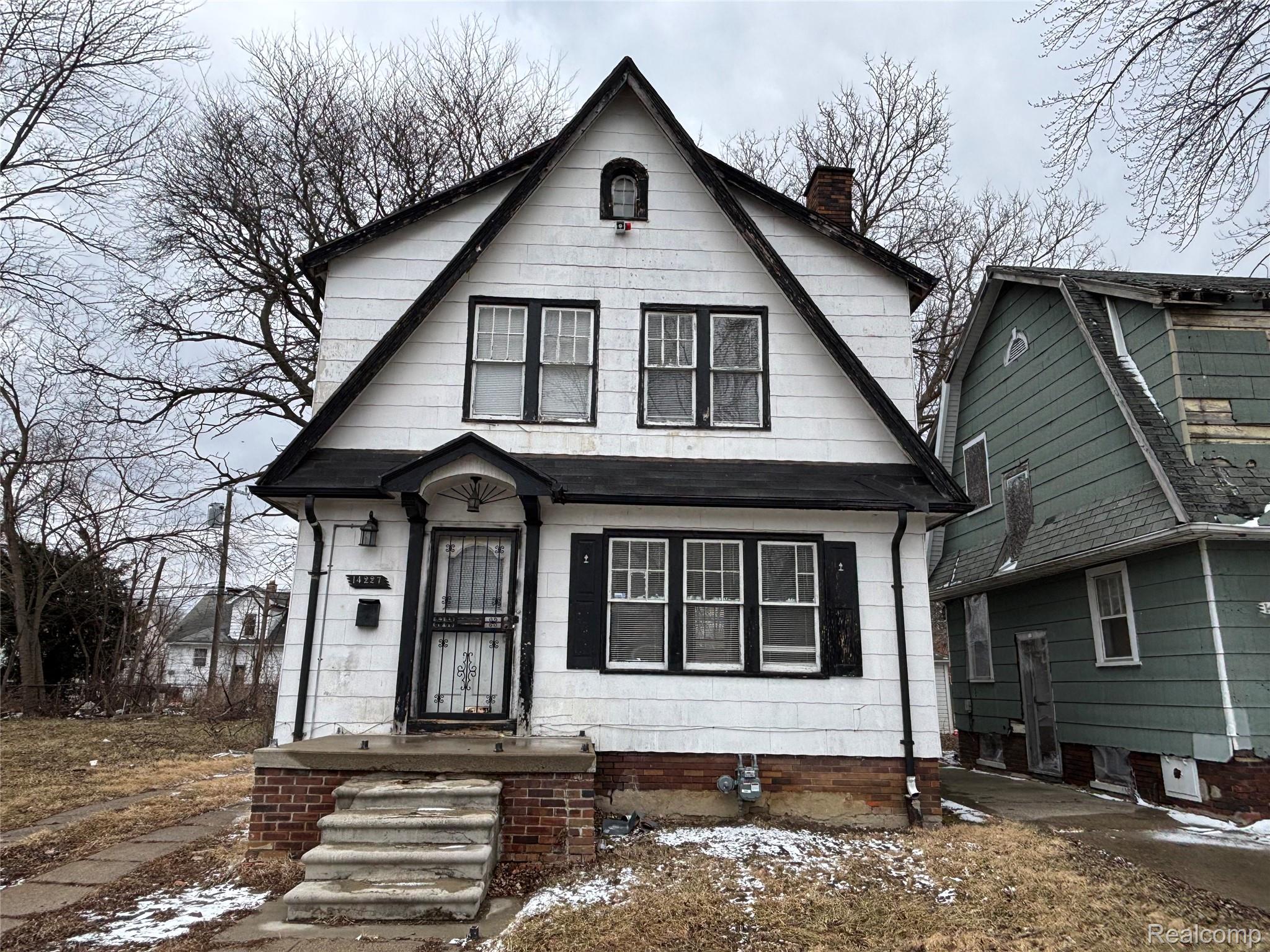 14227 Glenfield Street — photo