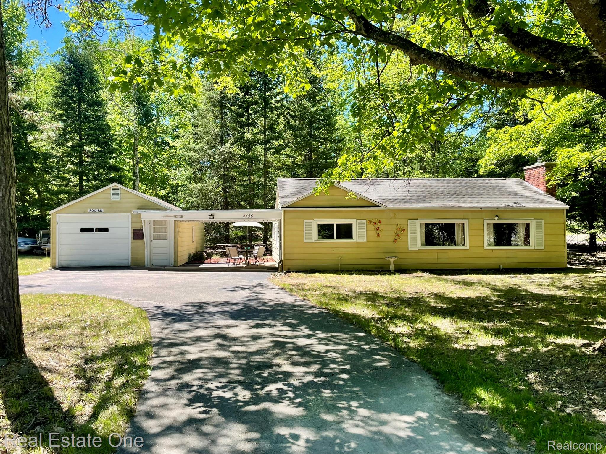 2596 E Fox Road — photo