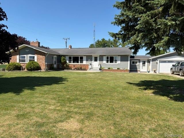 4815 Loree Road — photo