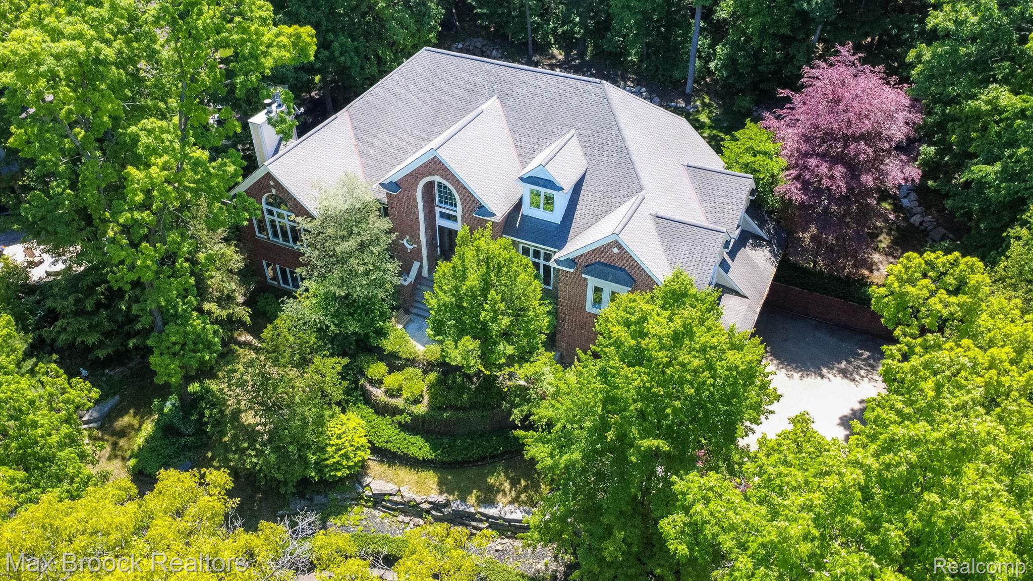 6604 College Park Drive — photo