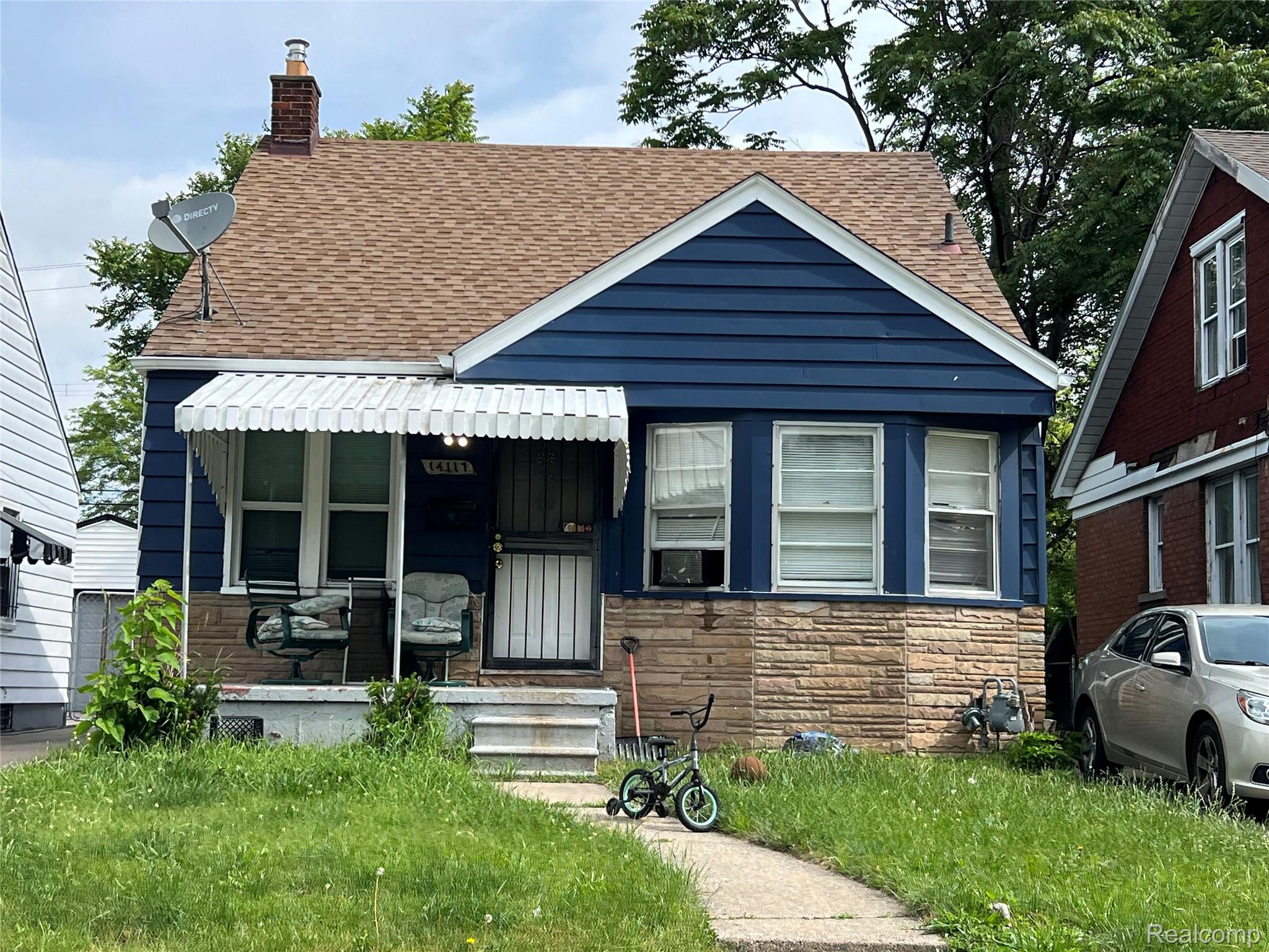 14117 Manning Street — photo