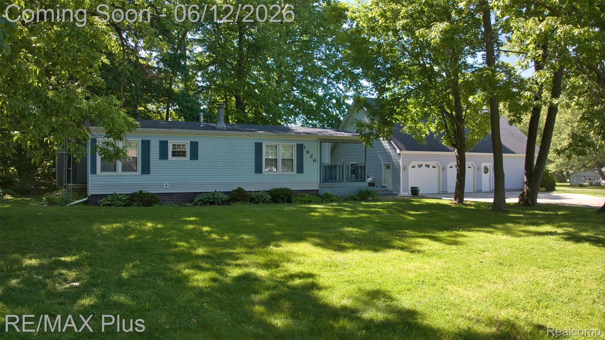 1926 New Rochelle Drive — photo
